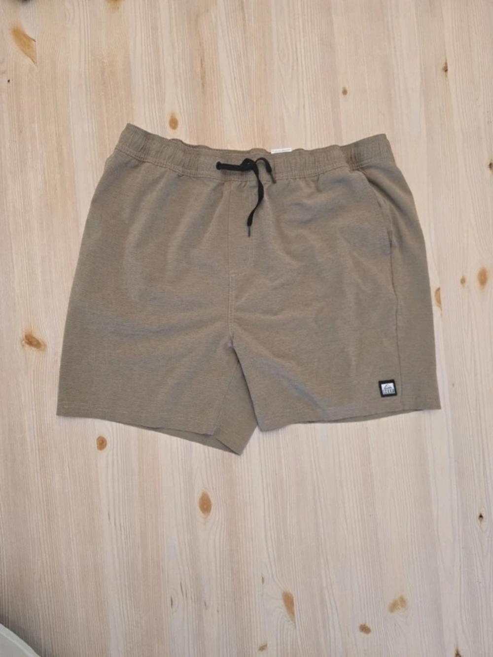 Reef Men's Athletic Elastic-Waist Shorts in Taupe with Black Drawstring